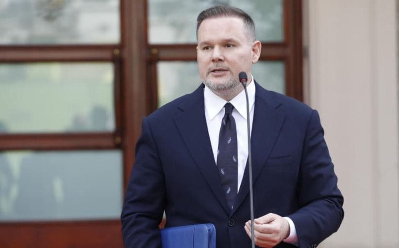 Ervin Demo fytyra e dhunës, pedagogu që gjakosi studentët si Ministër i Brendshëm