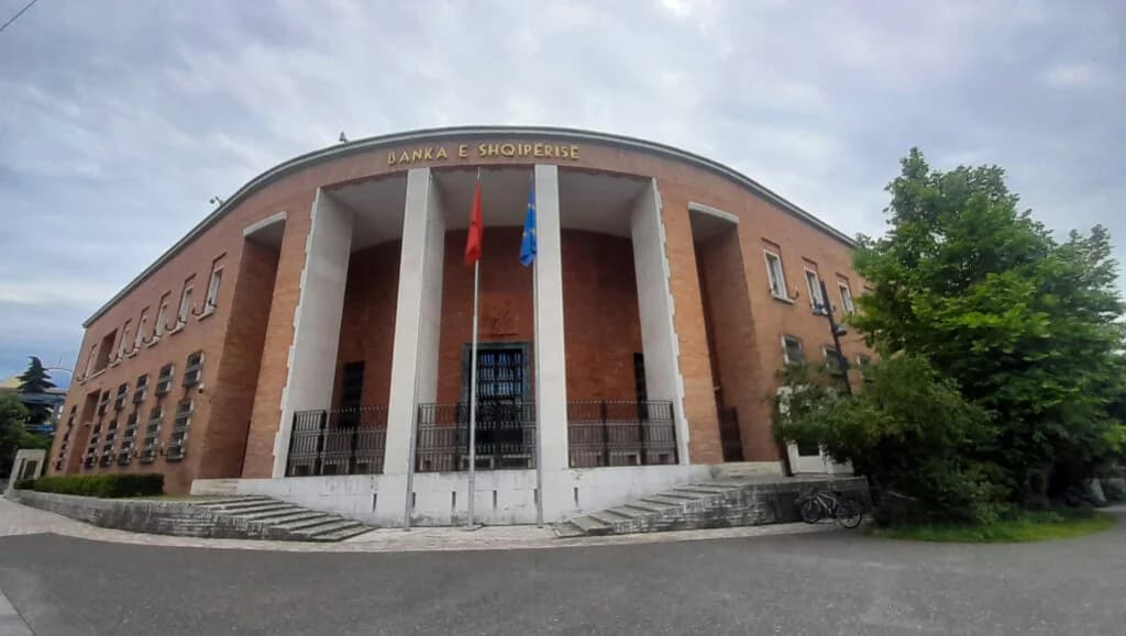BSH pret rritje të mëtejshme të çmimeve, por nuk prek normën bazë të interesit