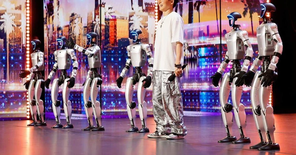 Robotët kinezë kërcejnë në finalen e "America's Got Talent"